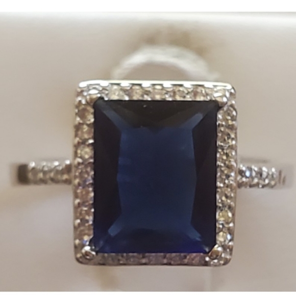 Jewelry - Genuine 5ct Blue Sapphire Ring Size 8